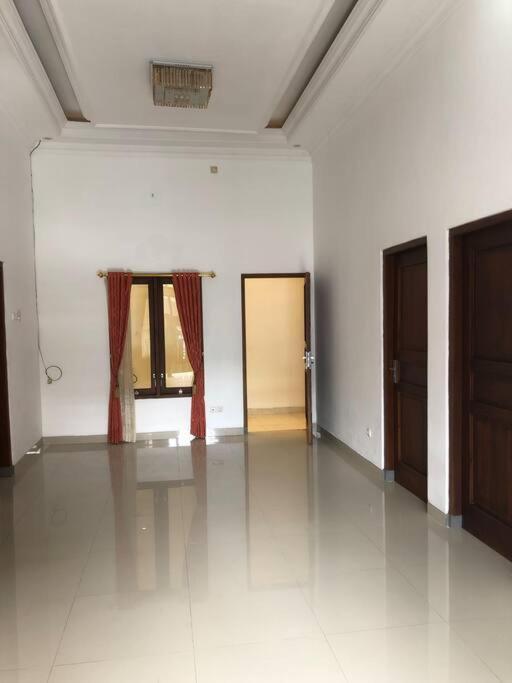 Kejayan Richandy House - 3 Bedroom Full Ac & Hot Water מראה חיצוני תמונה